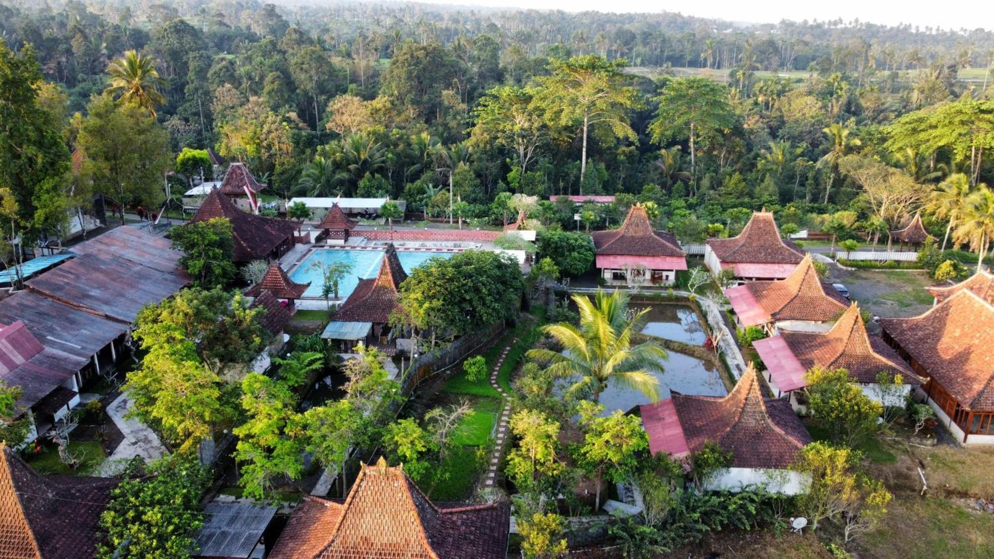 Villa Kampoeng Joglo Ijen Banyuwangi  Exterior foto
