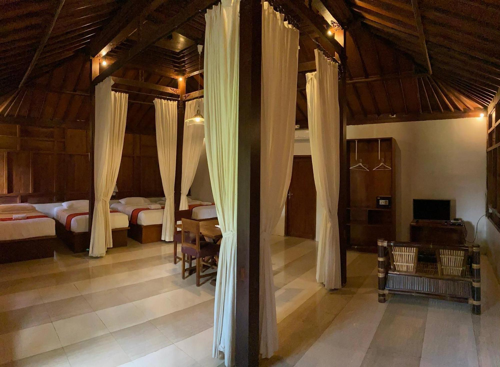 Villa Kampoeng Joglo Ijen Banyuwangi  Zimmer foto