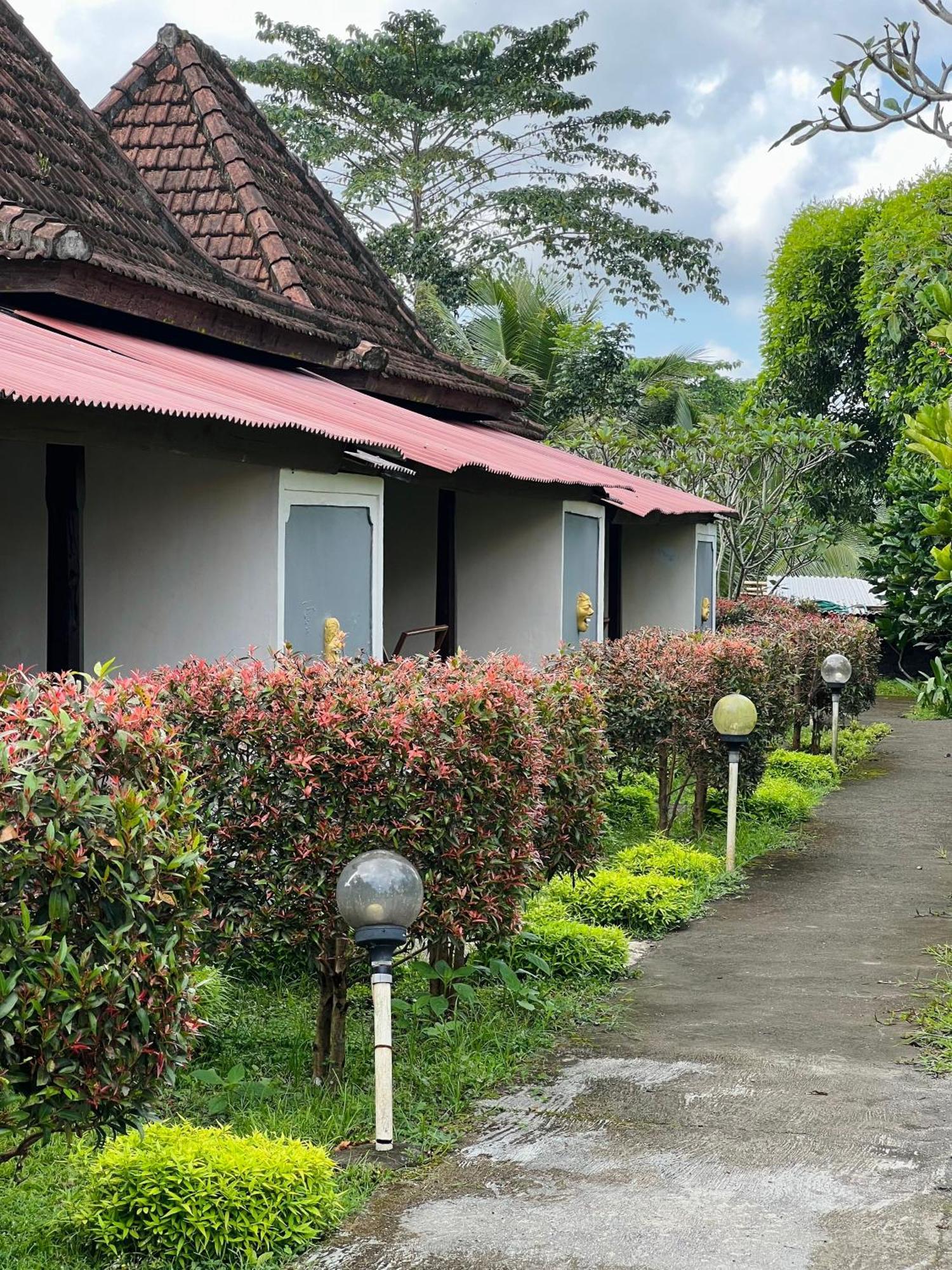 Villa Kampoeng Joglo Ijen Banyuwangi  Zimmer foto