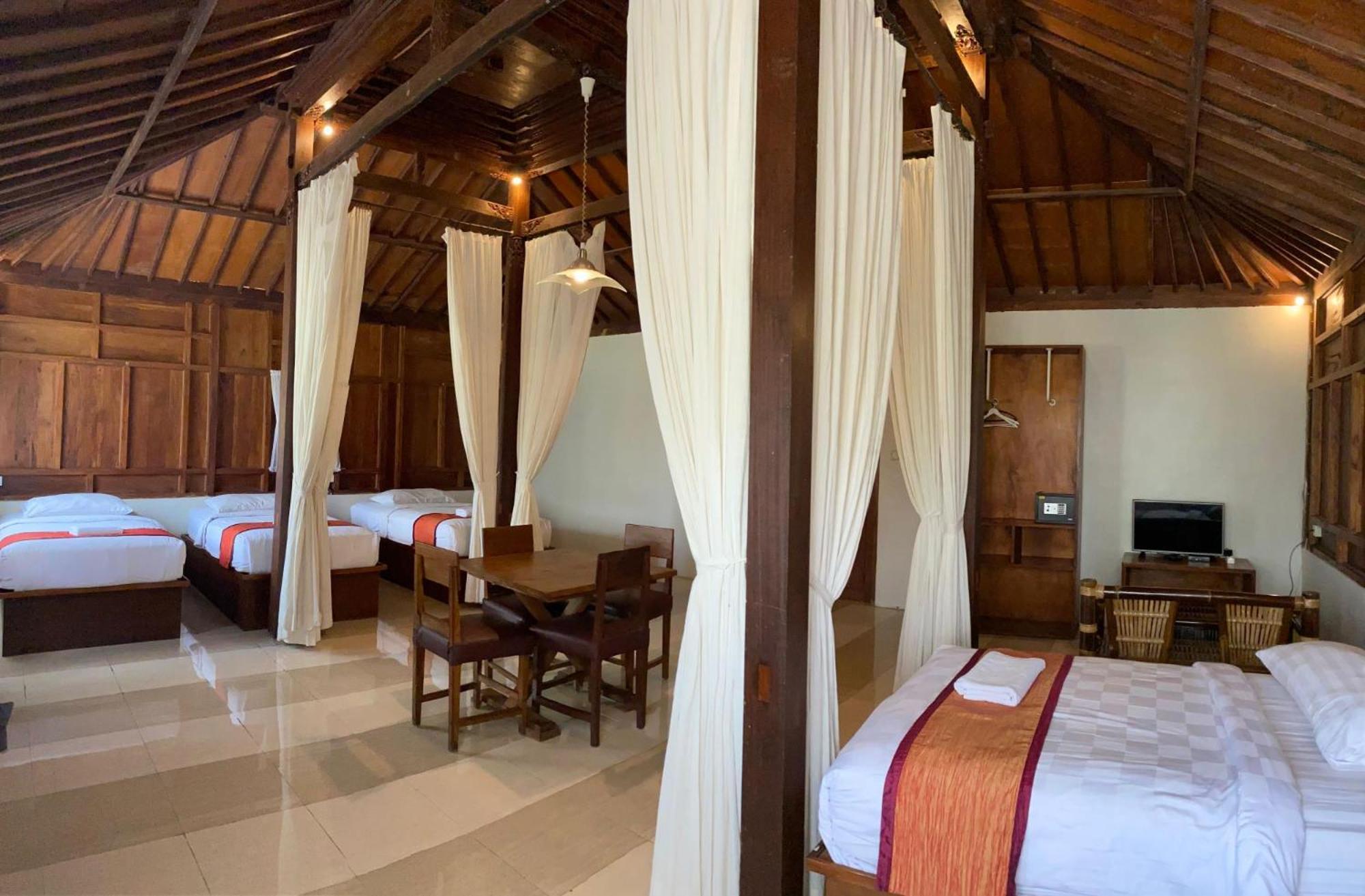 Villa Kampoeng Joglo Ijen Banyuwangi  Zimmer foto